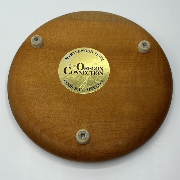 Myrtlewood and Ceramic Vintage Floral Trivet - Picture 2 of 2